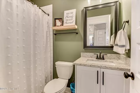 Bath - 657 Whitney Shoals Rd, Evans, GA 30809 photo 1 of 8