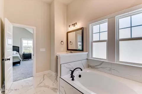 Bath - 657 Whitney Shoals Rd, Evans, GA 30809 photo 4 of 8
