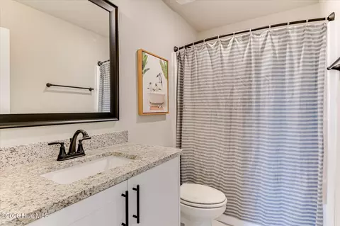 Bath - 657 Whitney Shoals Rd, Evans, GA 30809 photo 8 of 8