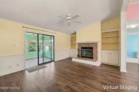 206 Champion Dr, Hampstead, NC 28443 photo 8