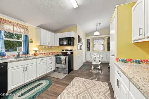 206 Champion Dr, Hampstead, NC 28443 photo 15
