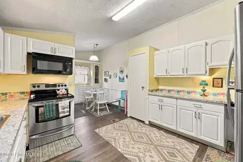 206 Champion Dr, Hampstead, NC 28443 photo 18