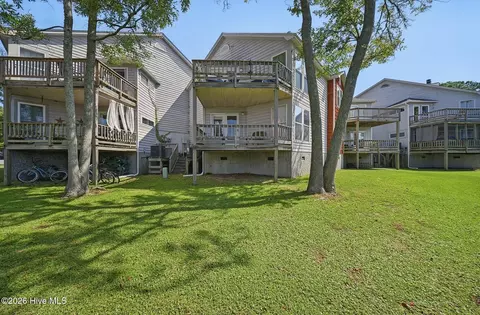 Exterior - 700 W First St #C-7, Kill Devil Hills, NC 27948 photo 4 of 14