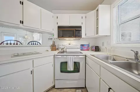 Kitchen - 700 W First St #C-7, Kill Devil Hills, NC 27948 photo 2 of 2