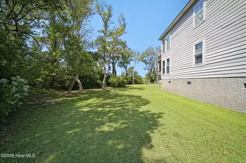 Exterior - 700 W First St #C-7, Kill Devil Hills, NC 27948 photo 5 of 14