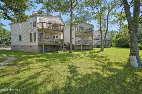 Exterior - 700 W First St #C-7, Kill Devil Hills, NC 27948 photo 3 of 14
