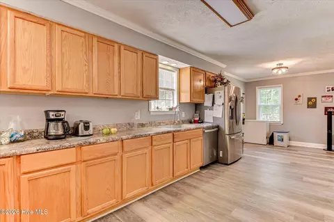 Kitchen - 2059 Deerwood Cir, Stapleton, GA 30823 photo 4 of 5