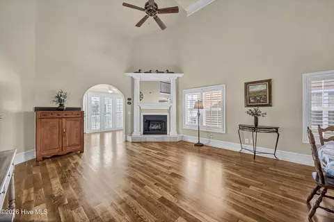 Living - 829 Sloop Pointe Ln, Kure Beach, NC 28449 photo 1 of 2