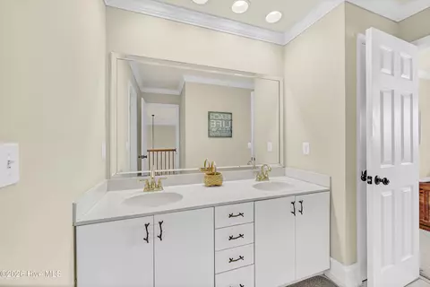 Bath - 829 Sloop Pointe Ln, Kure Beach, NC 28449 photo 2 of 3