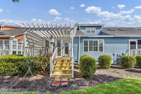 Exterior - 829 Sloop Pointe Ln, Kure Beach, NC 28449 photo 5 of 13