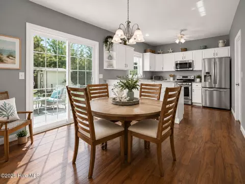 Dining - 39 Shandy Way, Hampstead, NC 28443 photo 1 of 1