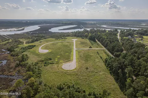 105 Southern Marsh Way, Stella, NC 28582