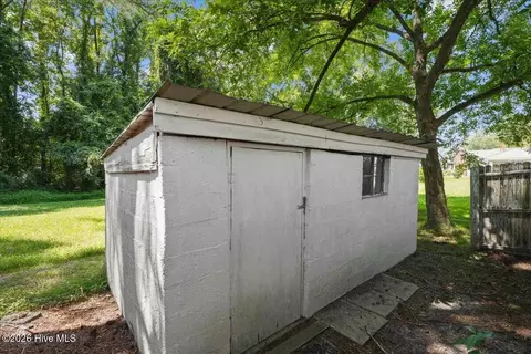 Exterior - 305 E 1st St, Kenly, NC 27542 photo 14 of 16