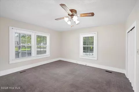 Bedroom - 305 E 1st St, Kenly, NC 27542 photo 3 of 5