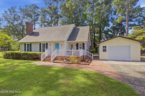 3308 Hunt Master Rd, Trent Woods, NC 28562