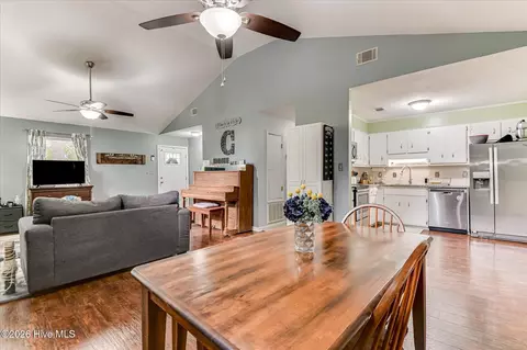 Dining - 344 Marshall St, Martinez, GA 30907 photo 4 of 4
