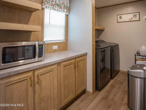107 Lori Ln, Dunn, NC 28334 photo 7