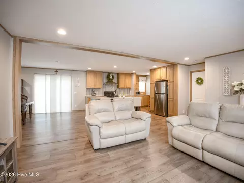 107 Lori Ln, Dunn, NC 28334 photo 8