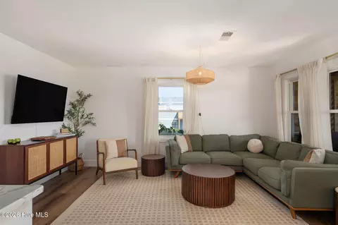 Living - 2306 Raymond Ave, Kill Devil Hills, NC 27948 photo 1 of 3