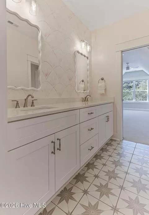 Bath - 30 Beasley Dr, Pinehurst, NC 28374 photo 8 of 10