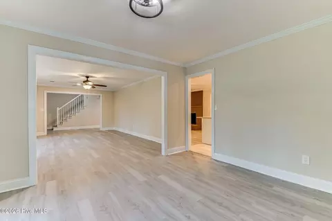 Living - 3419 Lewis Rd, Augusta, GA 30909 photo 3 of 13