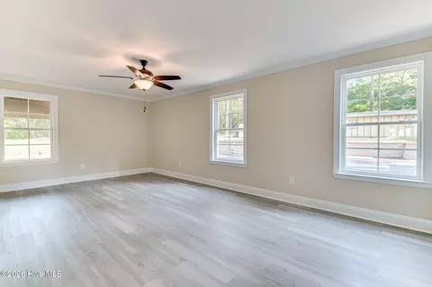 Living - 3419 Lewis Rd, Augusta, GA 30909 photo 10 of 13