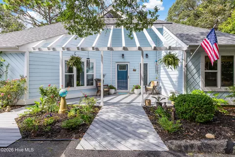 22 Augusta Dr, Oak Island, NC 28465
