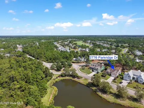2776 Parkridge Dr, Southport, NC 28461