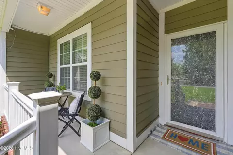Exterior - 306 Kemper Rd, Hampstead, NC 28443 photo 4 of 16