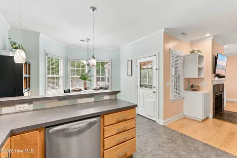 Kitchen - 306 Kemper Rd, Hampstead, NC 28443 photo 4 of 4