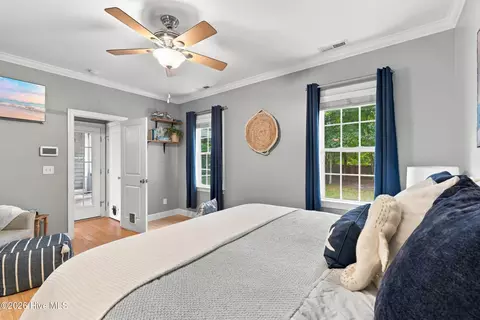 Bedroom - 306 Kemper Rd, Hampstead, NC 28443 photo 3 of 12