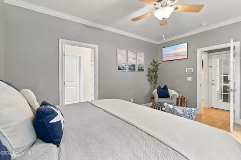 Bedroom - 306 Kemper Rd, Hampstead, NC 28443 photo 4 of 12