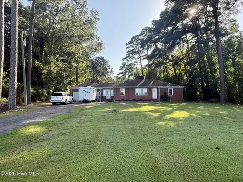 2015 N Road St, Elizabeth City, NC 27909