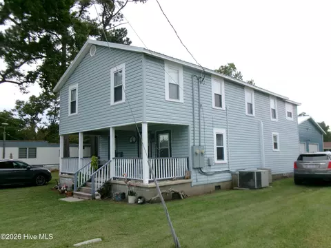 104 Salem St, Morehead City, NC 28557