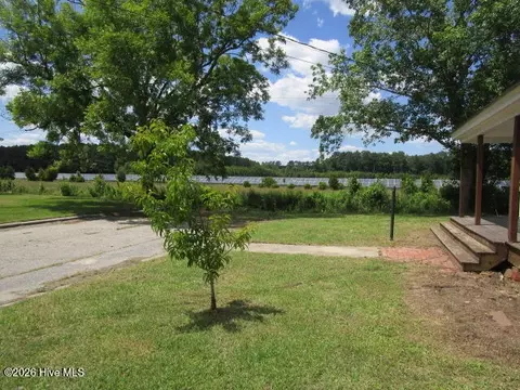 Exterior - 424 Louise St, Winfall, NC 27985 photo 7 of 8