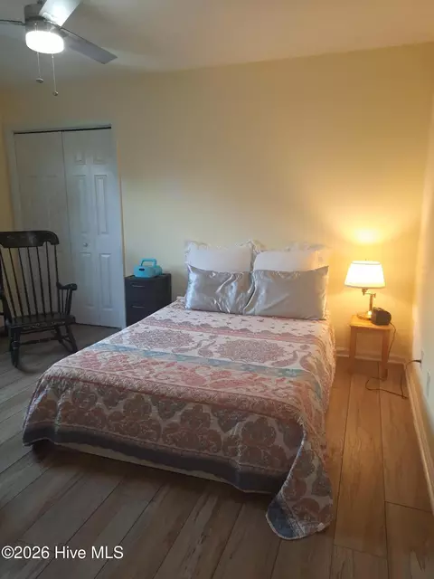 Bedroom - 227 E Ivybridge Dr, Hubert, NC 28539 photo 2 of 3