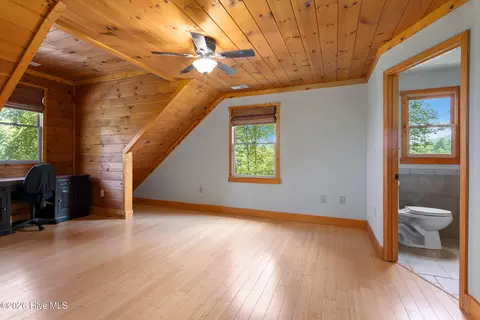 Bedroom - 126 River Top Vw, Murphy, NC 28906 photo 3 of 4