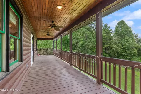 Exterior - 126 River Top Vw, Murphy, NC 28906 photo 4 of 17