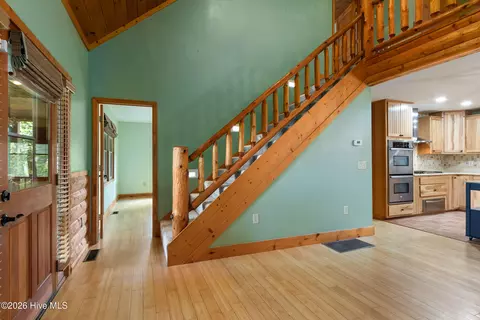 Entry Way - 126 River Top Vw, Murphy, NC 28906 photo 6 of 13