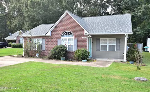 720 Westview Ct, Nashville, NC 27856