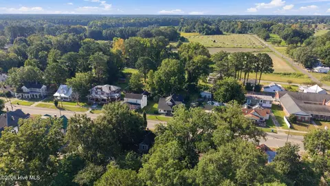 View/Area - 653 Third St, Ayden, NC 28513 photo 1 of 6