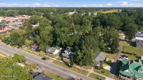 View/Area - 653 Third St, Ayden, NC 28513 photo 4 of 6
