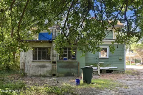 Exterior - 653 Third St, Ayden, NC 28513 photo 10 of 17