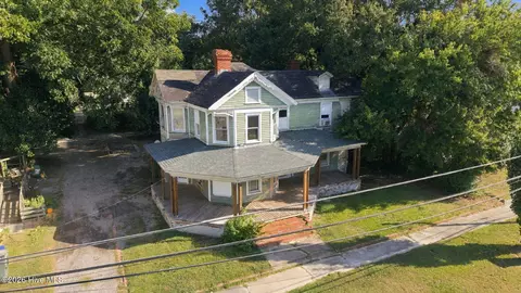 Exterior - 653 Third St, Ayden, NC 28513 photo 3 of 17
