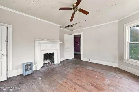 Bedroom - 653 Third St, Ayden, NC 28513 photo 4 of 6