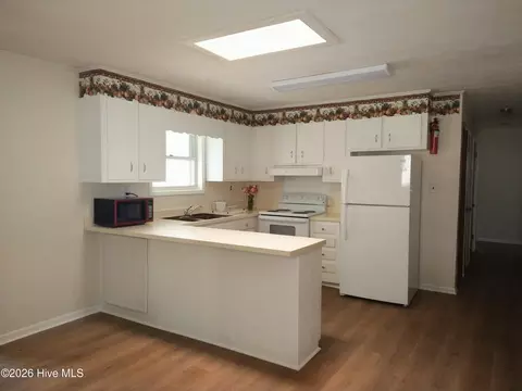 Kitchen - 2920 Panhandle Cir, Augusta, GA 30906 photo 2 of 2