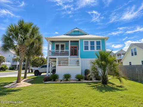1404 Mackerel Ln, Carolina Beach, NC 28428