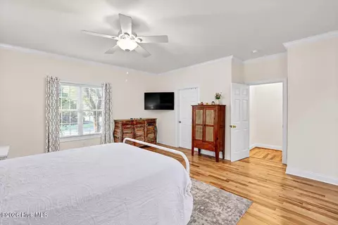 Bedroom - 302 Pecan Ct, Hampstead, NC 28443 photo 3 of 7