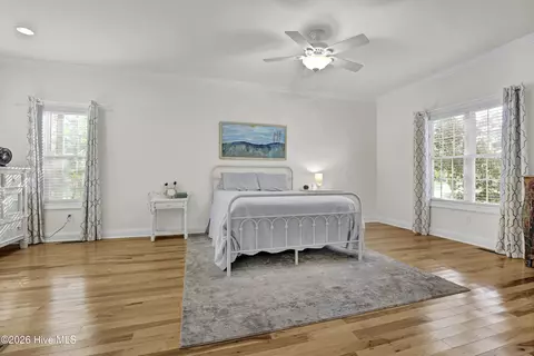Bedroom - 302 Pecan Ct, Hampstead, NC 28443 photo 2 of 7