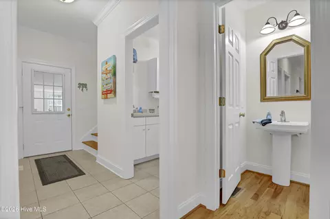 Entry Way - 302 Pecan Ct, Hampstead, NC 28443 photo 3 of 3